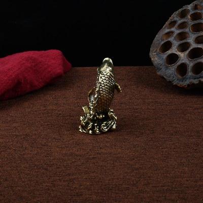 Фигурки рыбок кои Миниатюры Украшение для рабочего стола Офиса Поделки Подарки Винтажная латунь Животное Чайные питомцы Домашние украшения