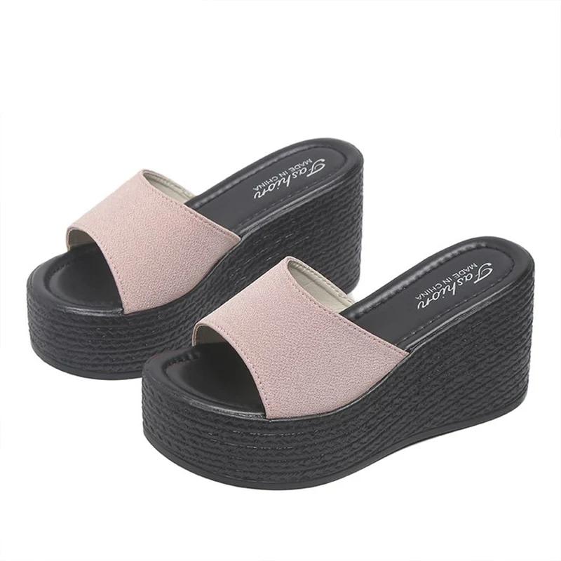 Женские пляжные шлепанцы на платформе, босоножки на высоком каблуке на танкетке, летняя обувь, новая женская обувь, сексуальные шлепанцы на толстой подошве, модные шлепанцы