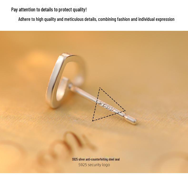 Серьги Banyan Tree S925 из матового серебра в форме сердечка — простой корейский стиль для повседневного ношения.