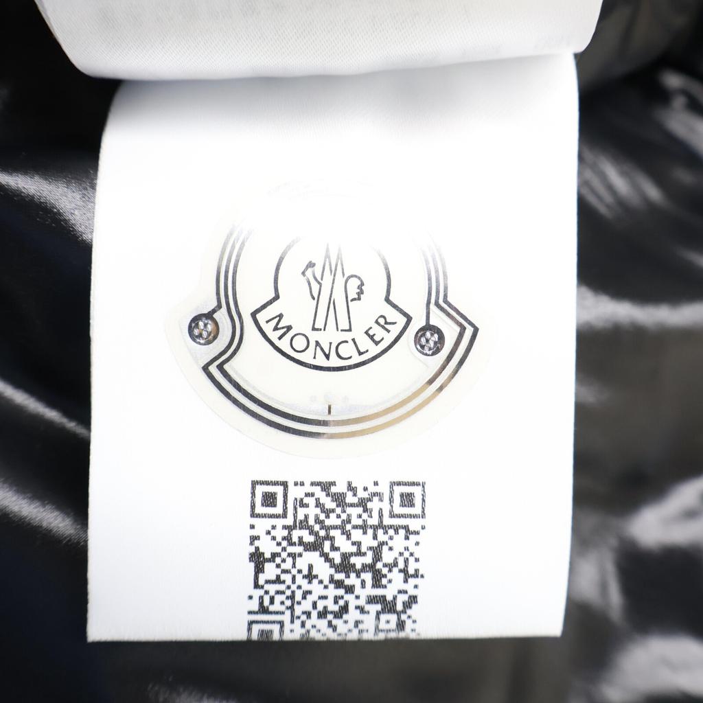 Moncler [Хорошее состояние/внутренний обычный продукт] FRIESIAN Arm Big Patch Пуховик 2 черныйБ/у