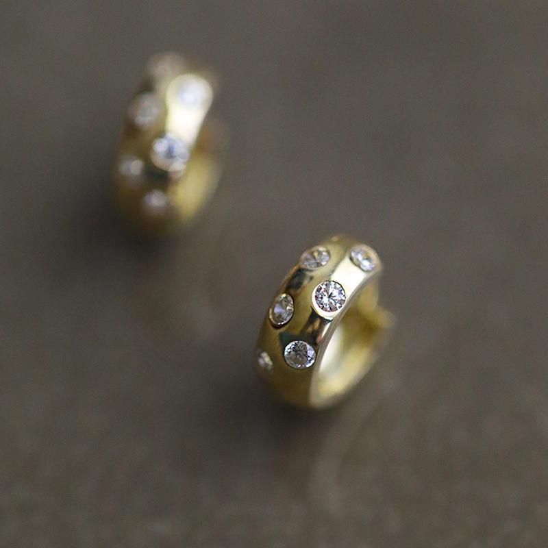 Серьги Huitan Small Circle с круглыми кубическими цирконами, серьги-кольца золотого цвета, модные женские аксессуары, горячая распродажа ювелирных изделий