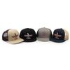 Сетчатая кепка-snapback с большой вышивкой-тотемом