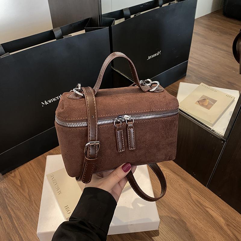 Популярная сумка этого года женская осень-зима 2025 новая матовая ретро сумка-мессенджер корейская версия портативная сумка-ведро