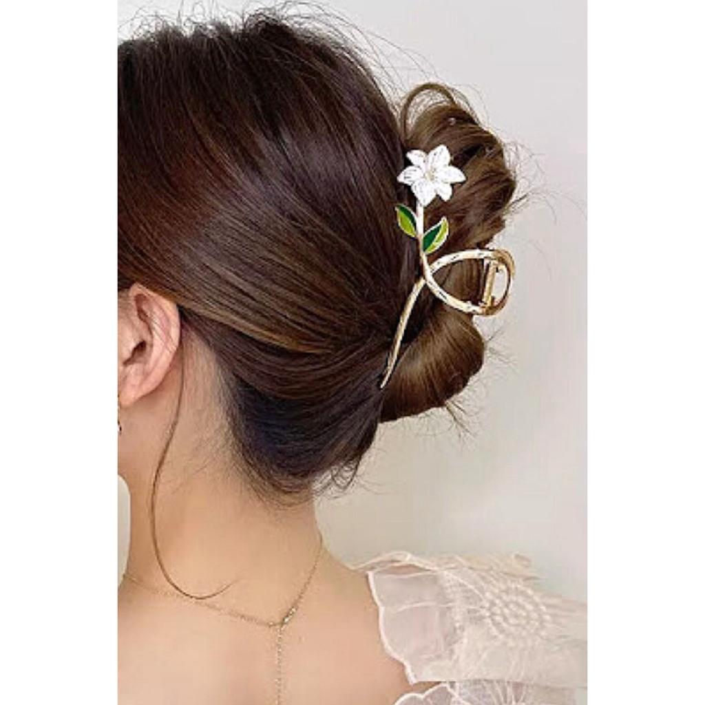 Lily Metal Latch Buckle