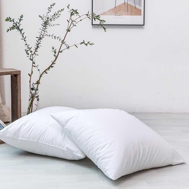 Luxurious Polyester Hollowfiber Cushion Inner Pads With White Cover For Ultimate Comfort