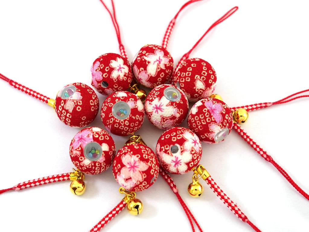 Цветок Кирин Калейдоскоп Колокольчик Японский Кирин Нэцке Сделано в Сувенир Вишня [Цзунь] (8мм) Брелок, Япония, (Красный цветок)