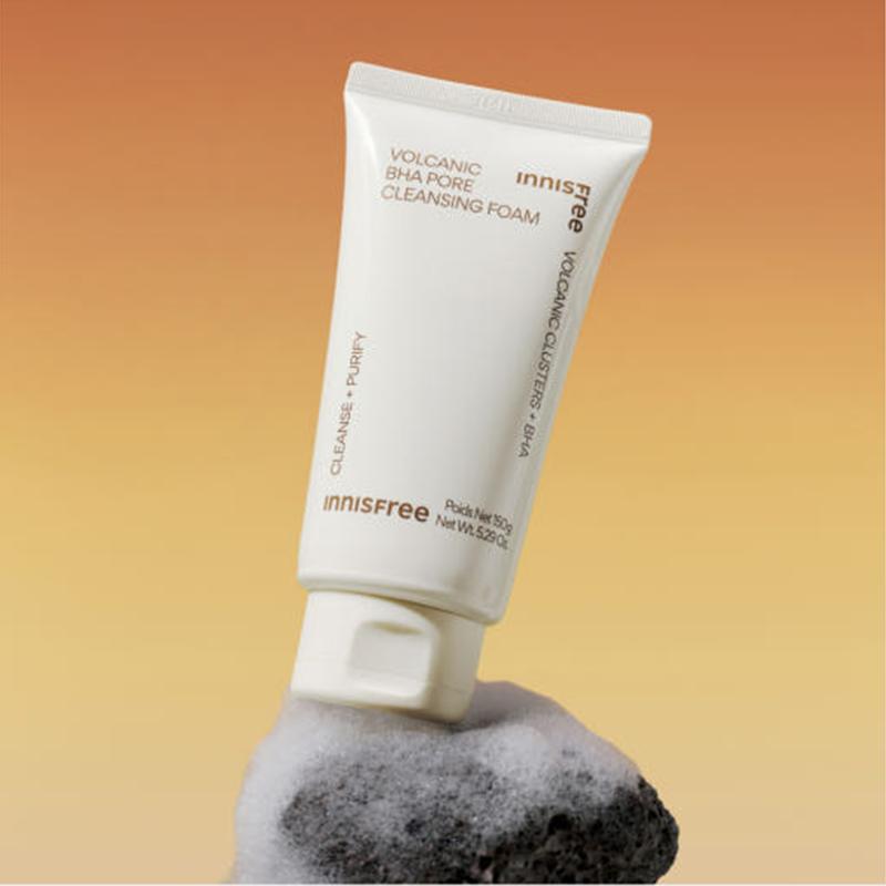 Innisfree Очищающая пенка для пор с вулканической глиной 150 мл