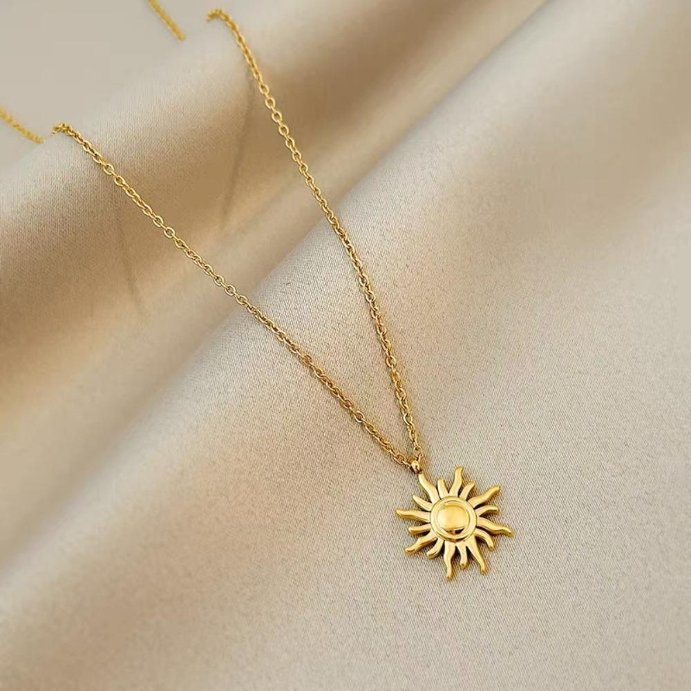 Alloy Simple Elegant Necklace Electroplating Trendy Jewelry Fashion Sun Pendant Necklace