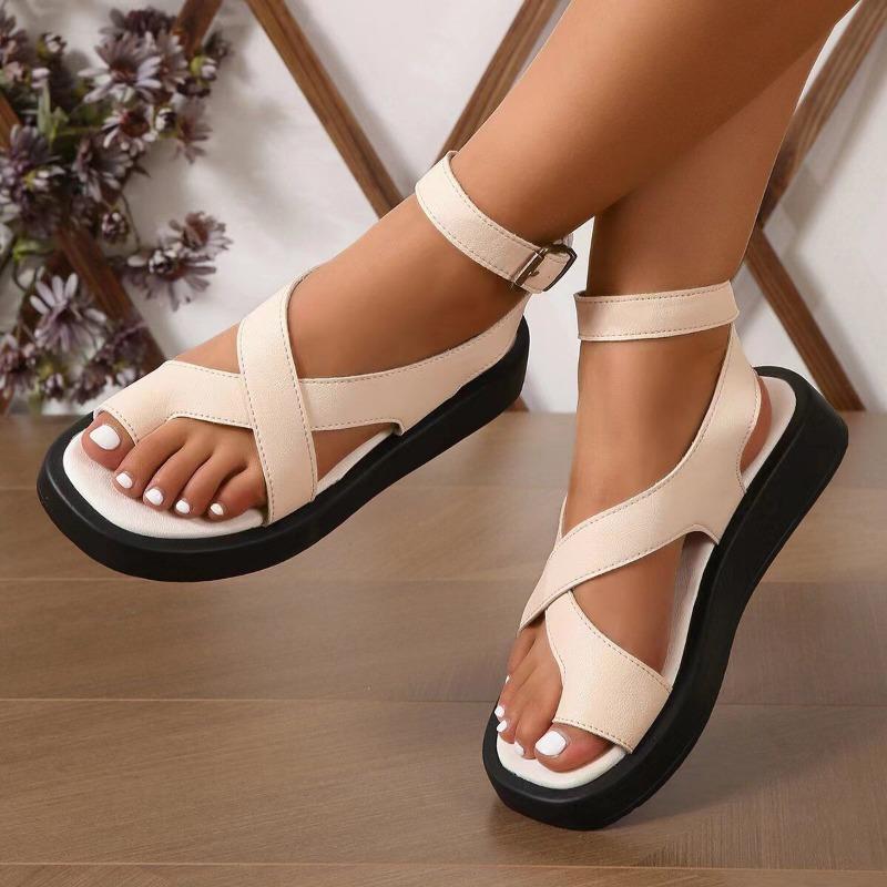 Flat-soled Sandals Women's Spring and Summer New Large-size Set Toe Thick-soled Casual Anklet Buckle with Beach Sandals