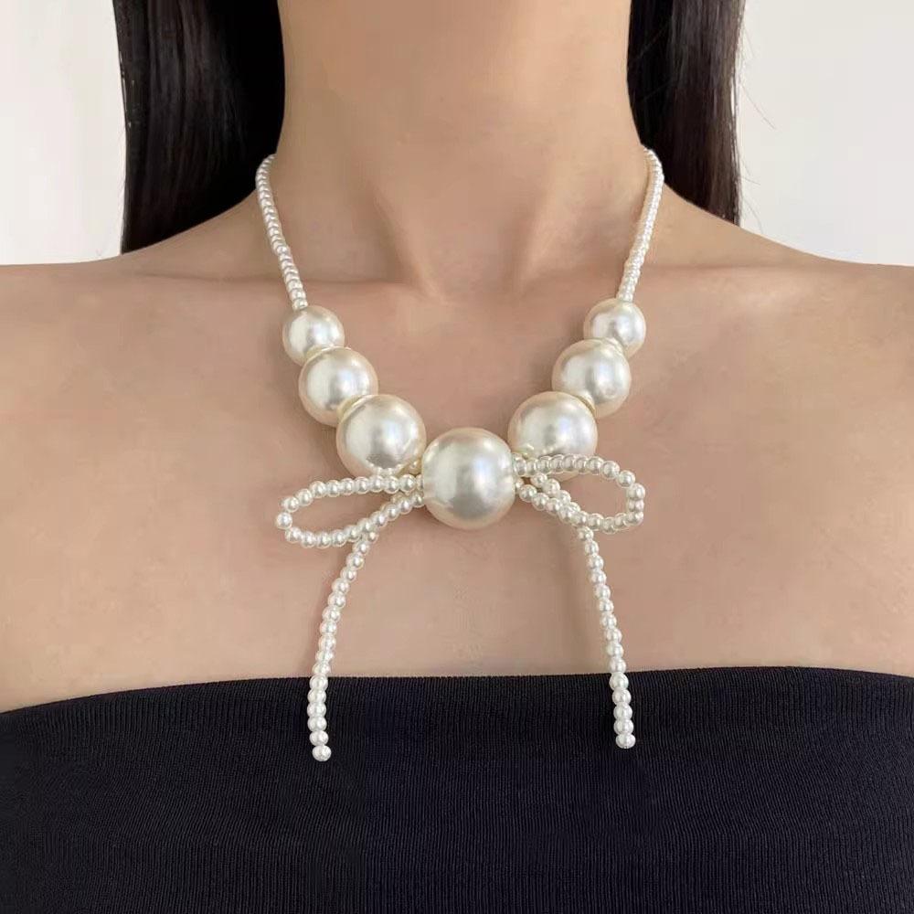 Elegant Bow Beaded Necklaces Exaggerated Clavicle Chain Large Pearl Choker Necklace Collar