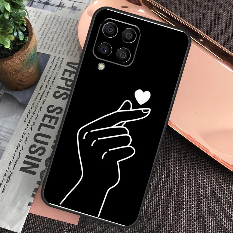 Корейский чехол с жестом 'сердце пальцами' для Samsung Galaxy M32 M31 M12 M52 M13 M33 M53 M11 M51 M15 M55 M14 M34 M54 M20 M30s