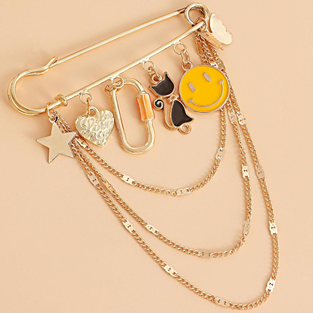 Multi-element yellow smiley face fringed pendant brooch accessories, punk temperament pendant