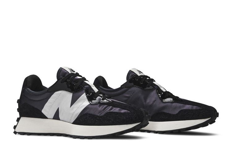 New Balance Wmns 327 'Black Grey'