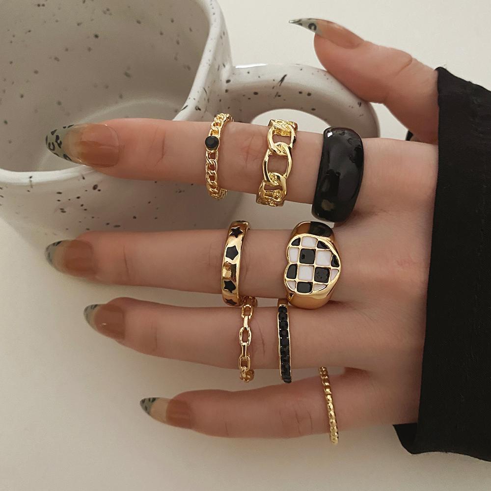 Модное полое кольцо со звездой, комплект женских колец, изысканное подарочное кольцо, черно-белые решетчатые украшения