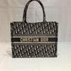 [Б/У] Сумка-тоут Book Tote Medium Синий холст с вышитым монограммой - Очень хорошее состояние #1VP2E5K