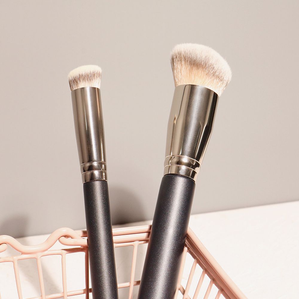 Brush Eyeshadow Contour Brush Blush Kabuki Brush Makeup Brush Foundation Concealer Brush Face Brush