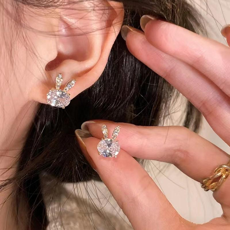 Изысканные серьги-гвоздики с цирконом в виде кролика - Легкая роскошь, дизайн со знаком зодиака Кролик для женщин