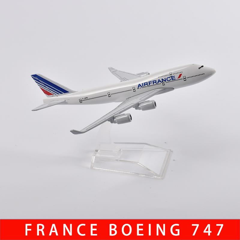 Jason Tutu Модель самолета B747 Модель самолета B777 Литой металл Масштаб 1/400 Коллекция для взрослых и детей Для демонстрации Подарок