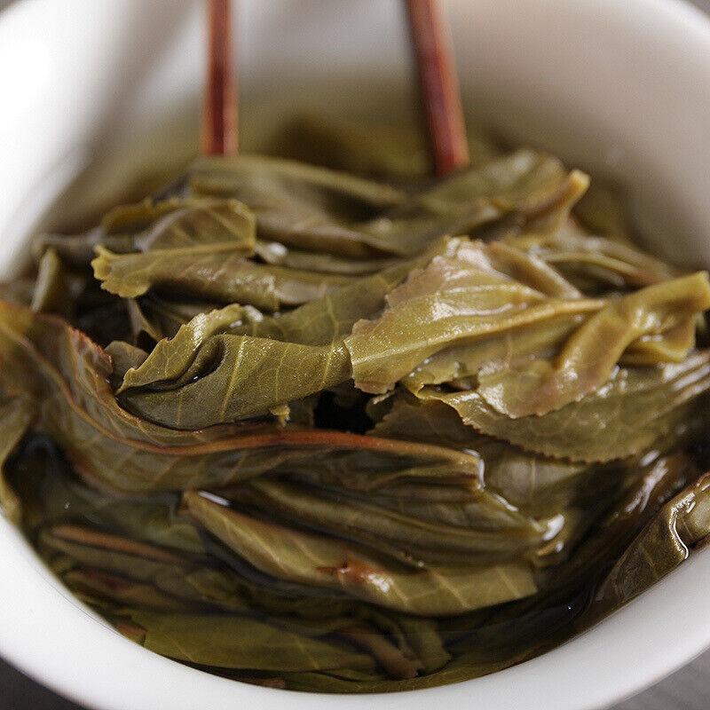 50 г Маленький сырой чайный пирог Баньчжан Сырой чай из старого дерева Маленький торт Юньнаньский чай пуэр