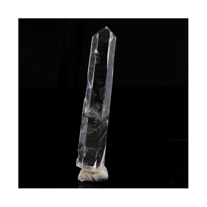 Pierres et Minéraux. Quartz. 20.42 ct. La Gardette Mine, Bourg d'Oisans, Isère, France.