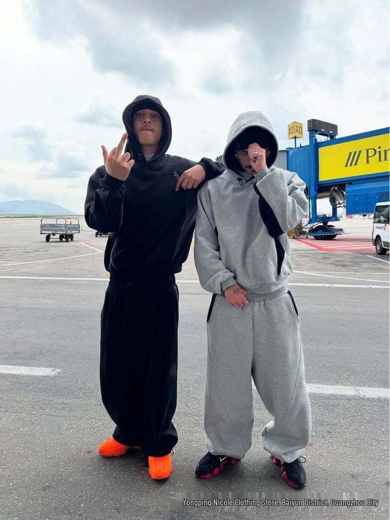 Спортивный костюм Mertra Color-Block: Комплект: Толстовка с капюшоном и свободные спортивные брюки