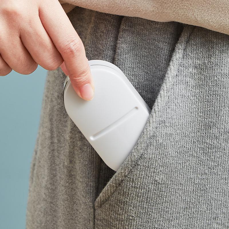 Portable Pill Splitter & Cutter - Compact Weekly Dispenser