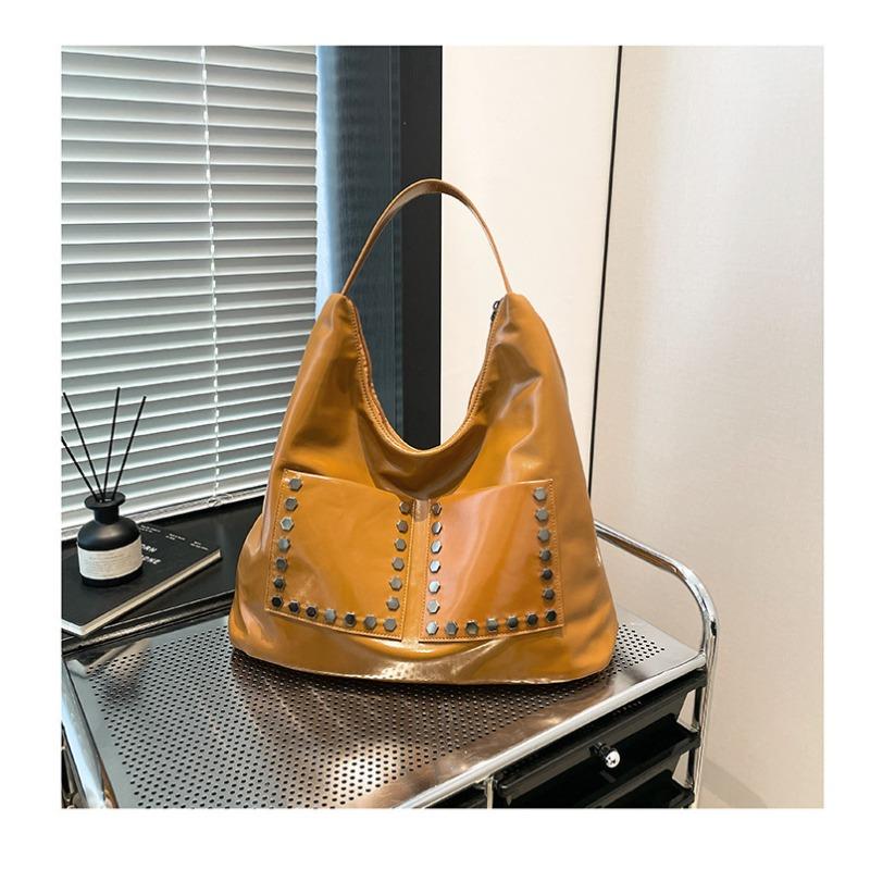 Ретро сумка женская большой вместимости новая летняя универсальная на плечо сумка для покупок заклепки сумка-тоут для通勤