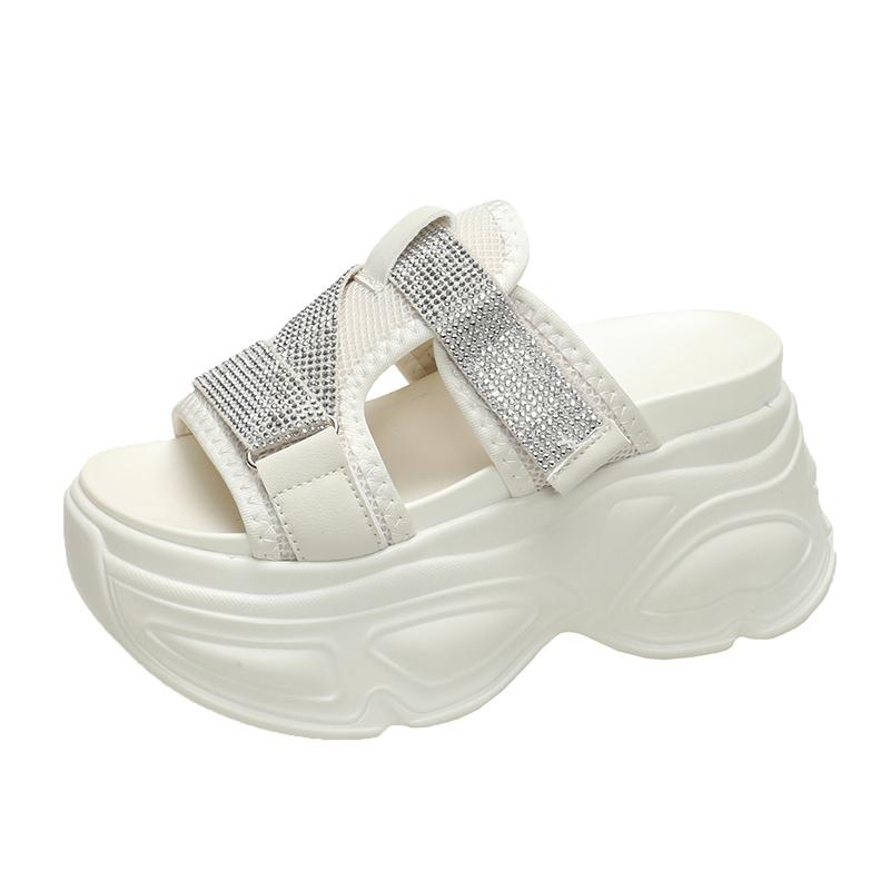Модные женские босоножки на платформе 8,5 см с блестящим танкеткой на высоком каблуке, летние толстые босоножки со стразами и петлями, пляжные тапочки Zapatos Mujer