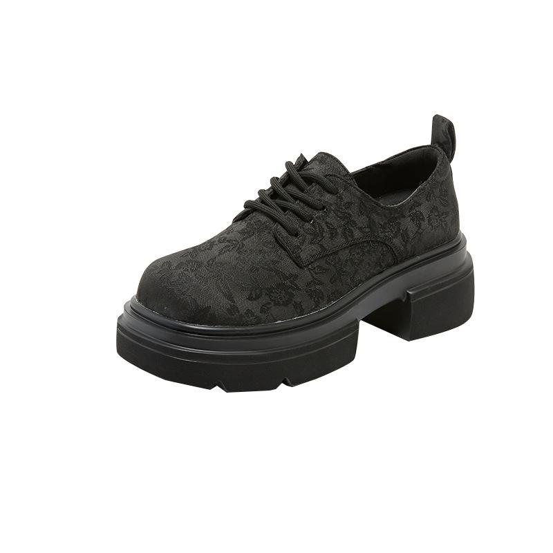 2025 маленький размер Guochao с принтом повседневная обувь женская платформа корейская версия цветочная ткань шнуровка женская обувь мелкая цветочная вышивка женская обувь