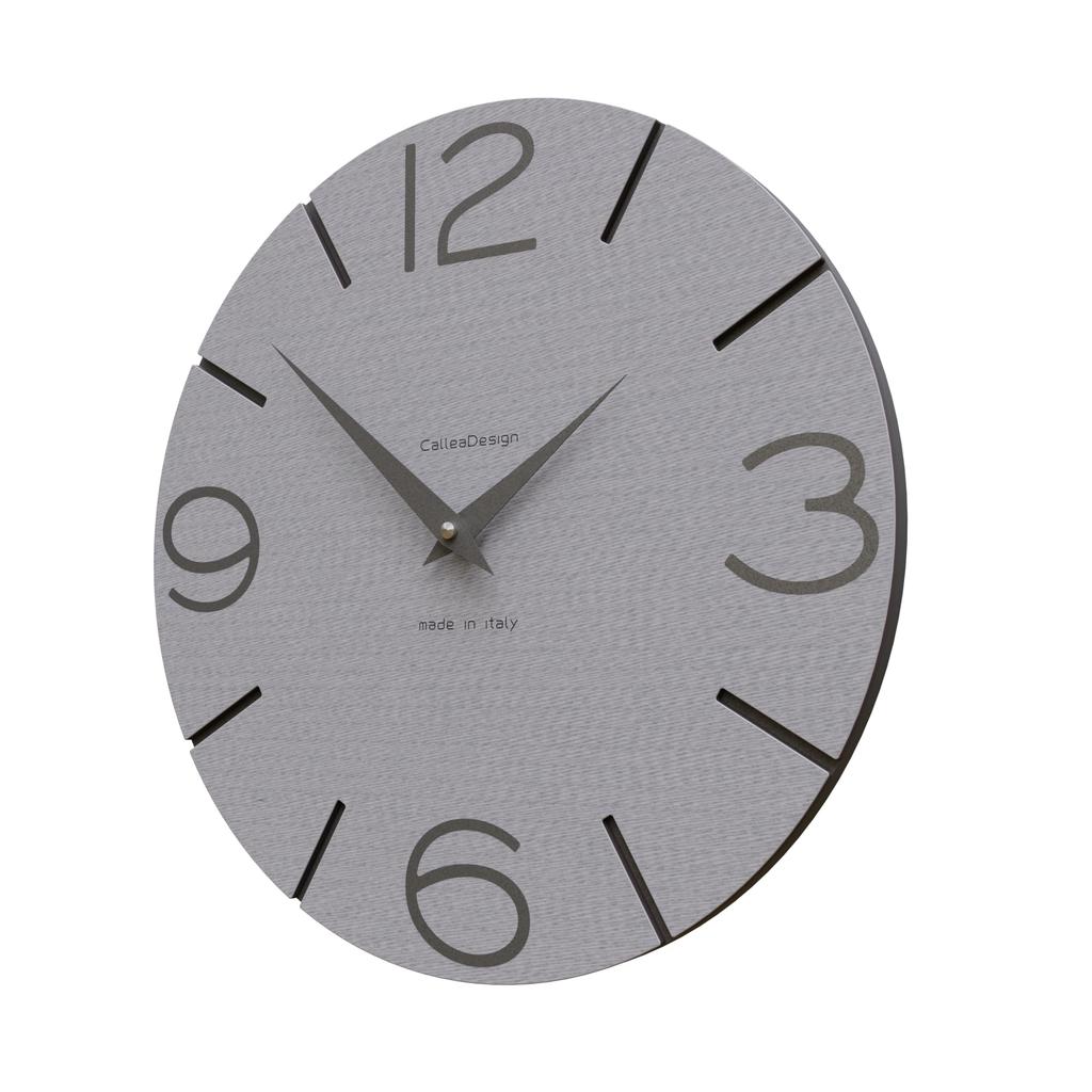 CalleaDesign 30 см - Модель настенных часов для кухни с рисунком в полоску цвета смайлик. Простой круглый циферблат обеспечивает легкость считывания показаний.. Металлические спицы 11см и 8см.