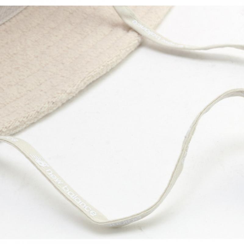 New Balance Детская флисовая панама со съемными ушками цвета слоновой кости