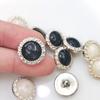 Пластиковые пуговицы Круглые жемчужные украшения Позолоченное шерстяное пальто Черные пуговицы Маленький ладан Кардиган Аксессуары Маленькая пуговица
