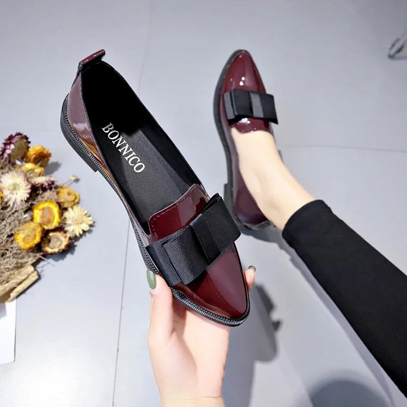 Обувь для женщин 2024 года, высококачественные женские туфли на плоской подошве, осенние туфли с острым носком, однотонные, лаконичные, на толстом каблуке, офисные профессиональные туфли-лоферы