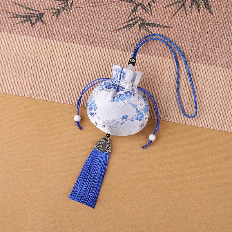 Plum Blossom Embroidery Mugwort Sachet: Ancient Style Car Ornament & Coin Purse