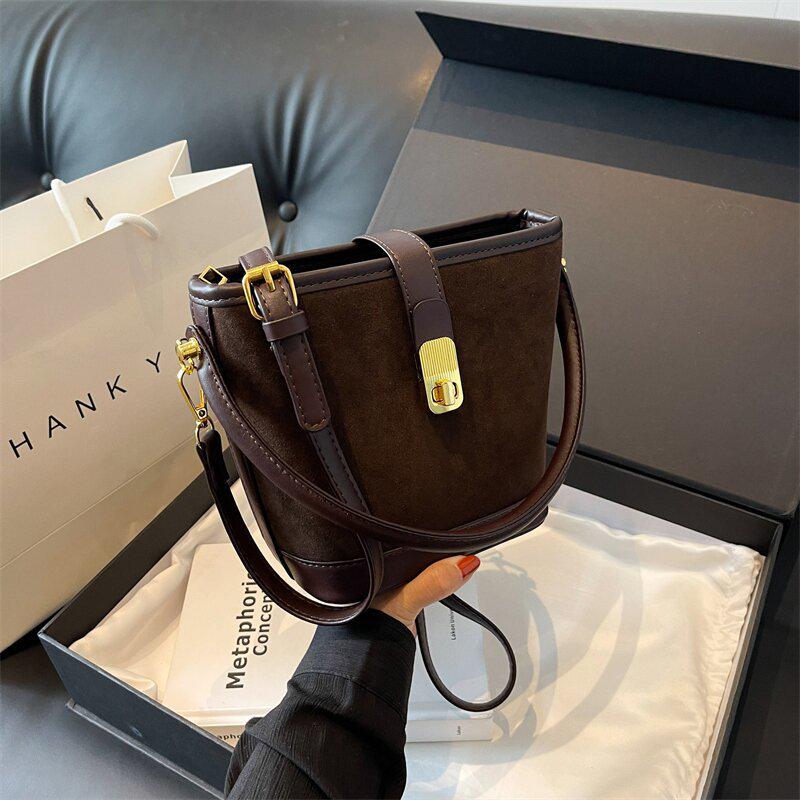 Sleek Women's Frosted Bucket Bag: Autumn/Winter, Large Capacity, Single Shoulder, Crossbody, Chic Handbag, Underarm Small Bag.