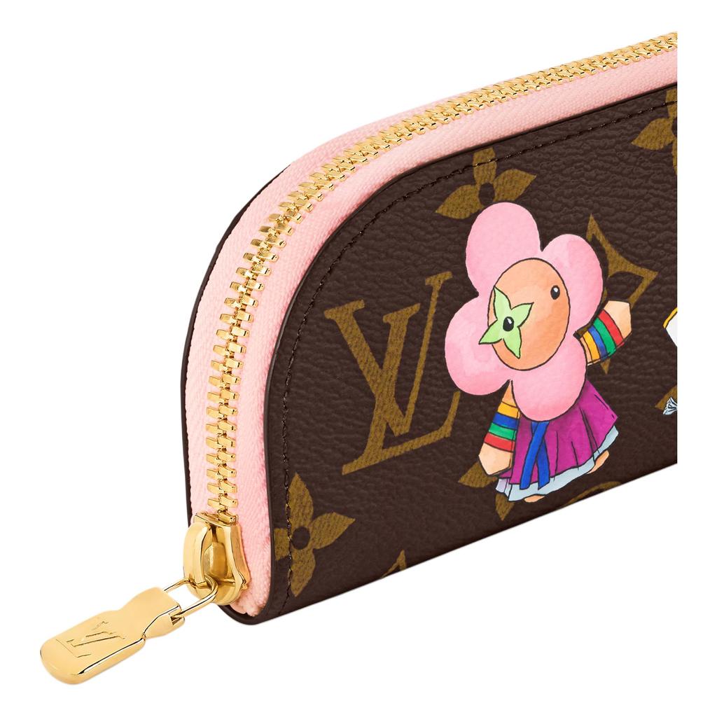 Louis Vuitton Корея Лимитированная Традиционная Цветочная Иллюстрация Золотые Металлические Аксессуары Монограмма Покрытый Холст Клатч Женский клатч Коричневый Светло-Розовый GI1504