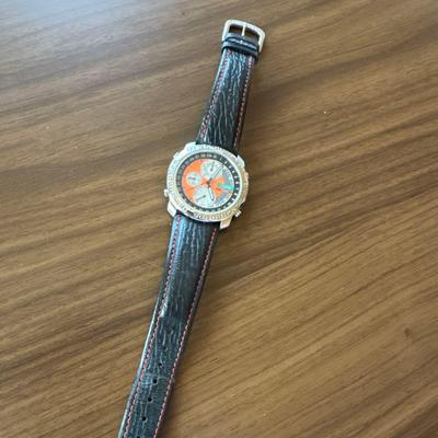 Подержанные часы BENETTON от BULOVA