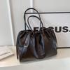 2024 New Retro Large Capacity Tote Bag Female Urban Simple Shoulder Bag
