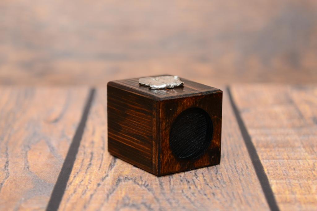Great Dane II – Wooden candle holder with a dog, a unique souvenir after losing a dog | Art-Dog