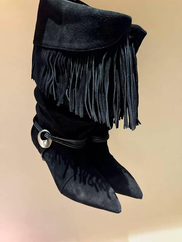 Новые женские европейские и американские остроносые плиссированные ботильоны до икры с бахромой на тонком каблуке 5 см, рыцарские сапоги, ботинки средней длины больших размеров