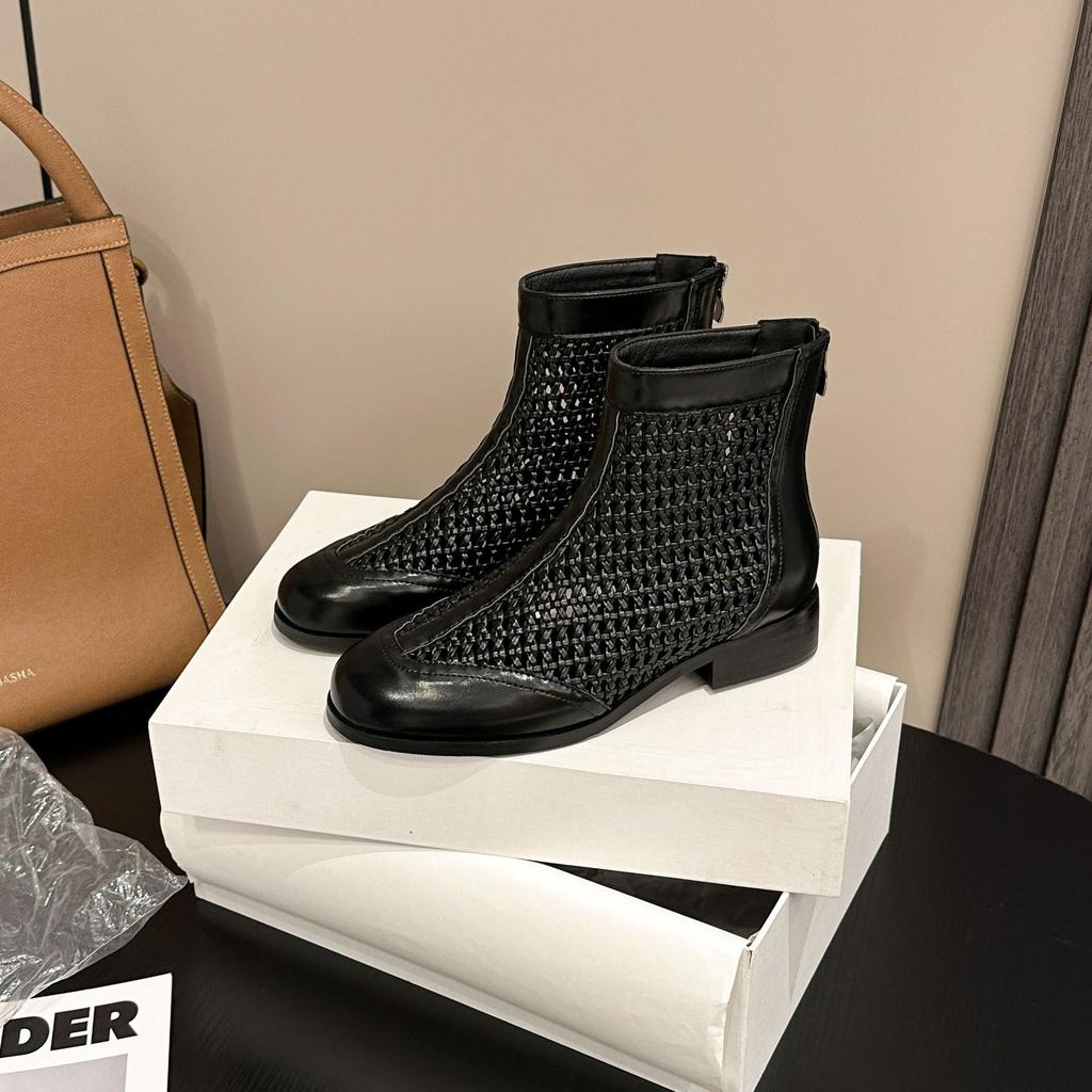 939-1 Челси крутые ботинки 2025 ретро ботинки Мартина летние тонкие женские британский стиль универсальные полые короткие ботинки