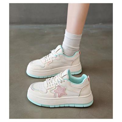 Сверхлегкая платформа белые туфли женские 2025 весна новые высокоценные универсальные на плоской подошве повседневные спортивные туфли