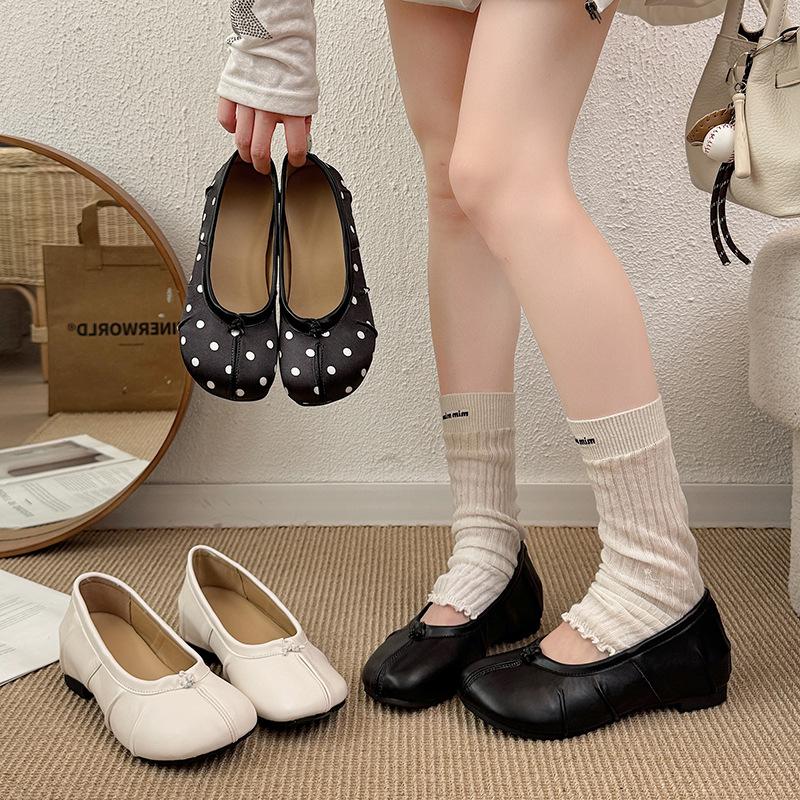 Inner height increase. Folded false-toed pig's trotters autumn new horseshoe shoes ballet Mary Jane single shoes
