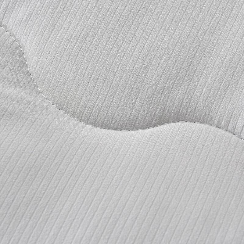 Royal Bedding Warm Winter 7-Hole Polyester Quilt