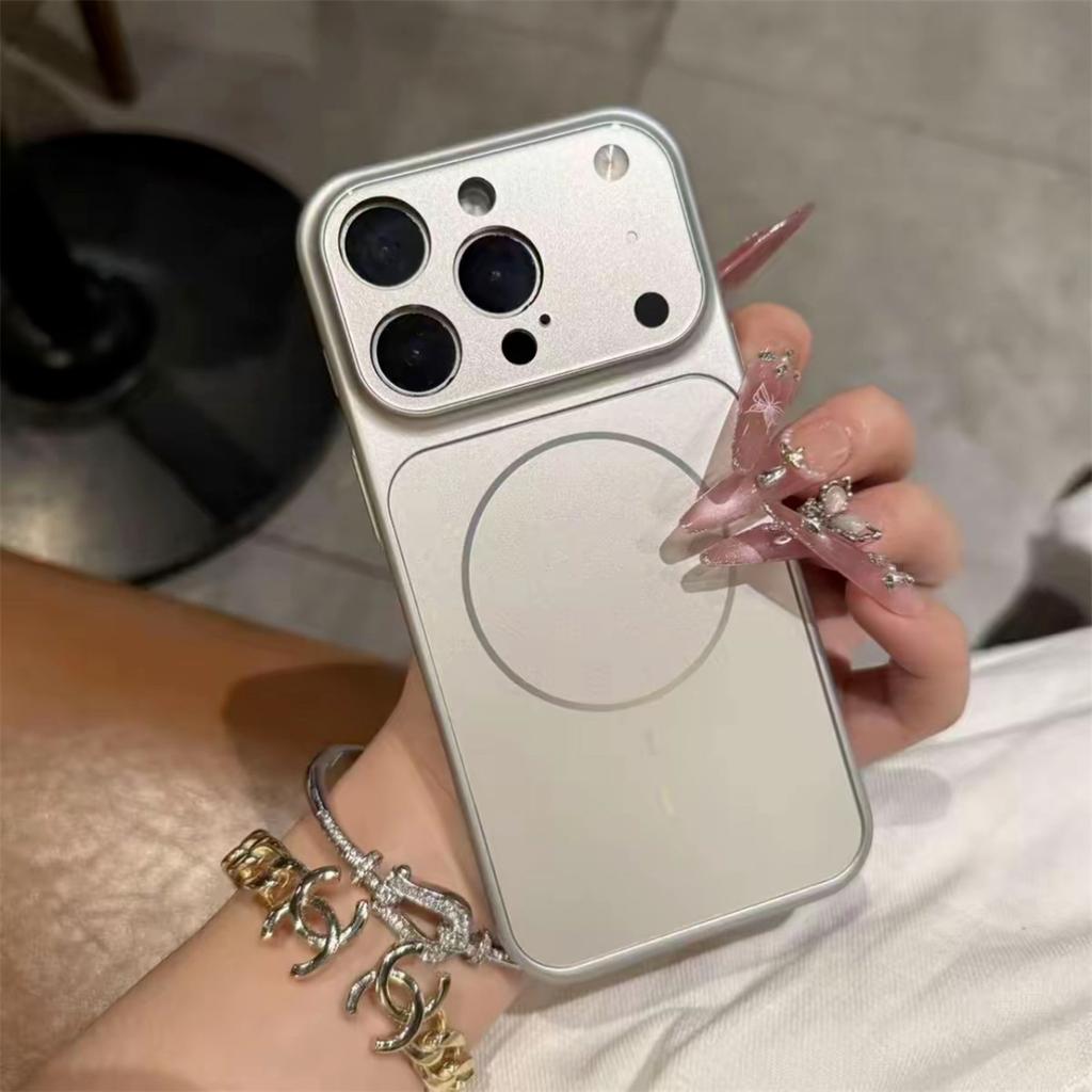 Новый Магнитный Мгновенный Чехол для Телефона 17 для Для Apple 17PROMAX Японский Корейский Парный Мягкий Край Матовый Жесткий Чехол Воздух