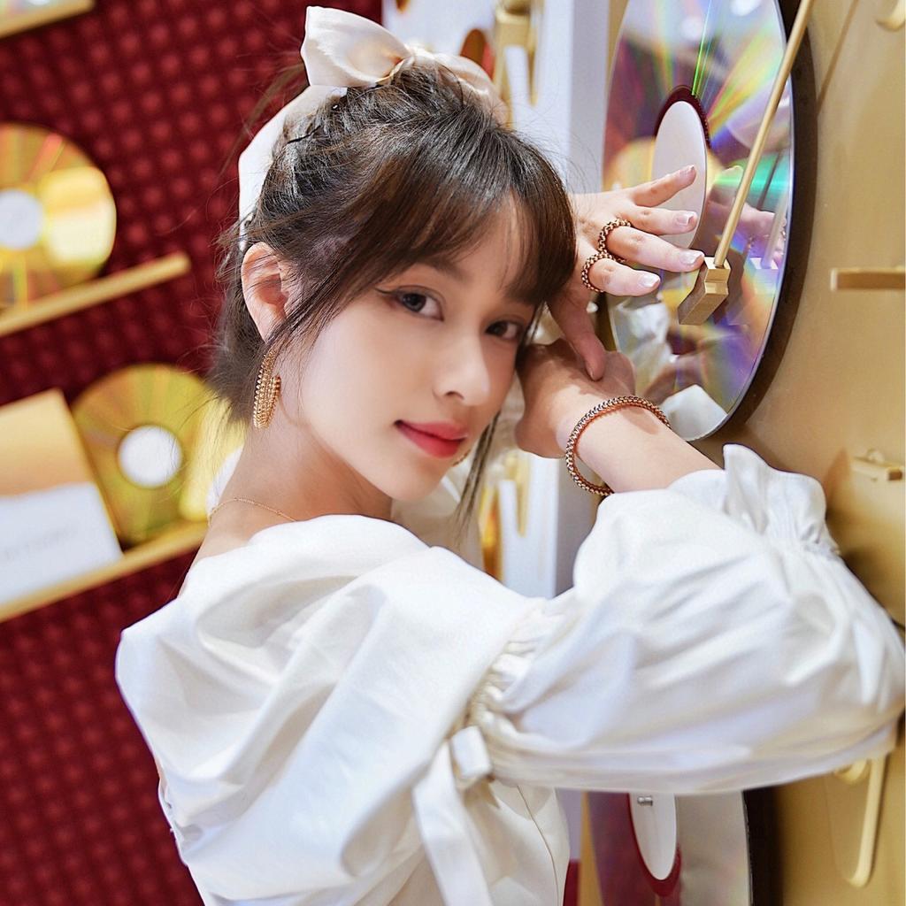 Горячий Бренд Винтажные Серьги Роскошные Украшения для Женщин Модные Дизайнерские Серьги-Подвески Клепки Чистое Стерлинговое Серебро 925 пробы Вечеринка Серьги-Гвоздики