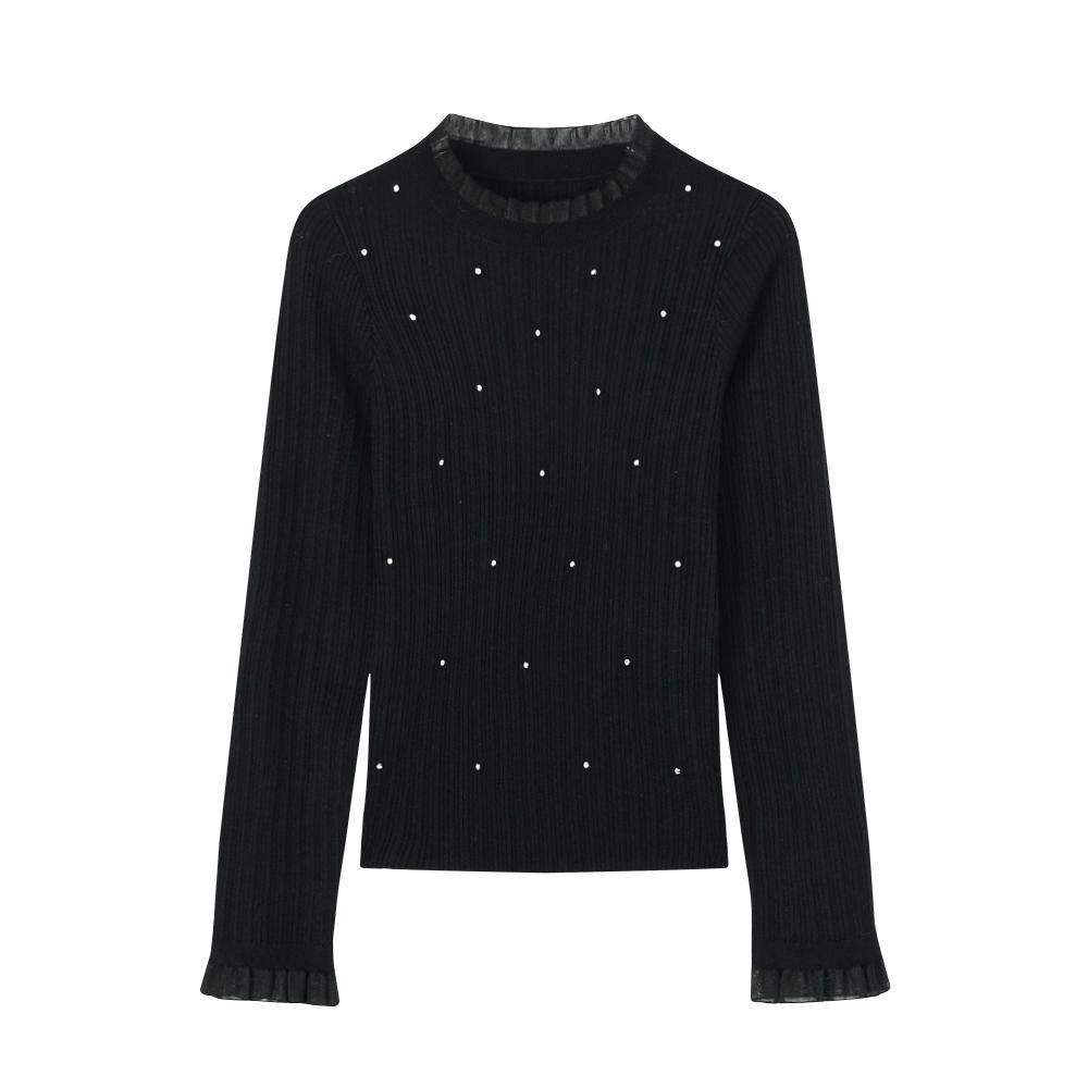 Knitted pullover sweater
