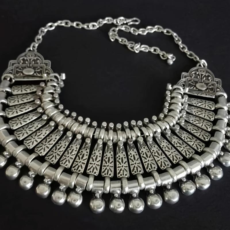 Массивное ожерелье-нагрудник, без мозаики — дизайн в этническом турецком стиле