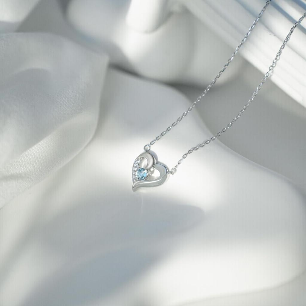 Аквамариновое ожерелье Сердце Серебряное ожерелье 925 пробы Голубой камень рождения Милый повседневный подарок на церемонию вступления в брак Церемония совершеннолетия Подарок на день рождения