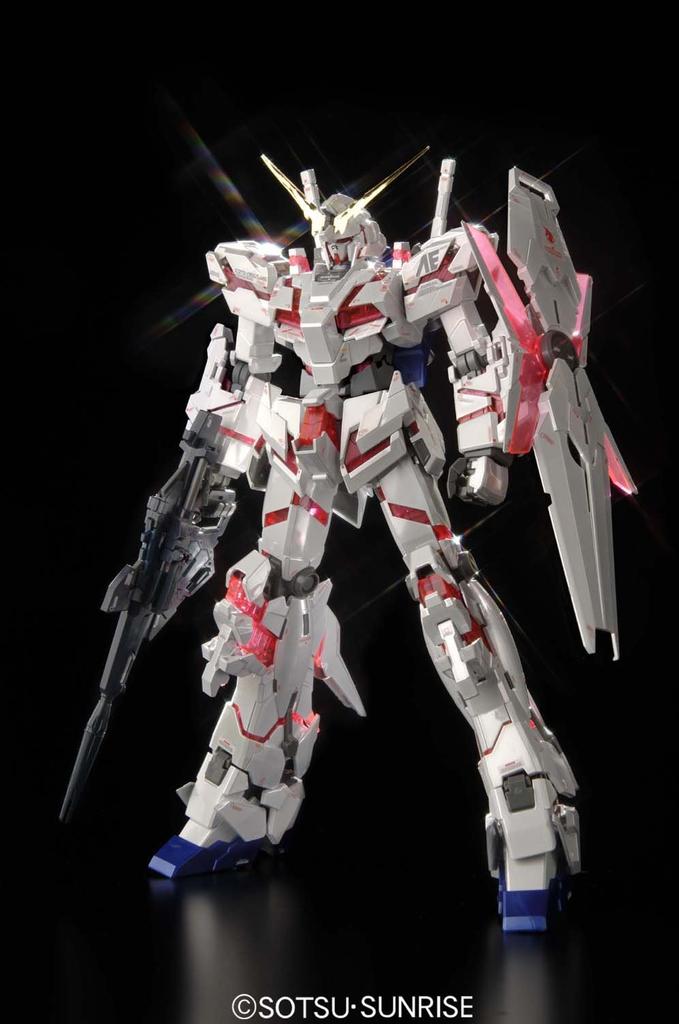 MG Unicorn Gundam Titanium Finish Suit Gundam 1/100 RX-0 Ver.Ka (Мобильные УК)